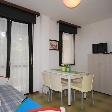 Residenza La Meridiana Lignano Sabbiadoro Bagian luar foto