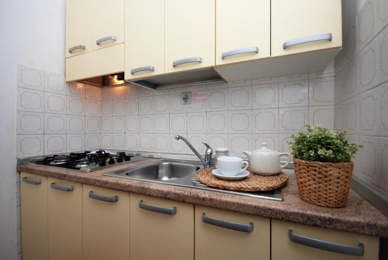 Residenza La Meridiana Lignano Sabbiadoro Bagian luar foto