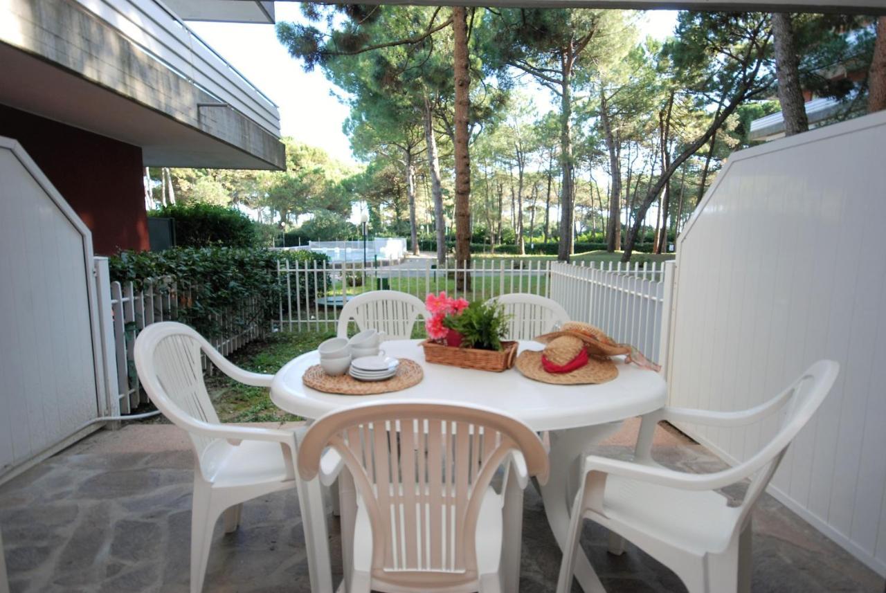 Residenza La Meridiana Lignano Sabbiadoro Bagian luar foto
