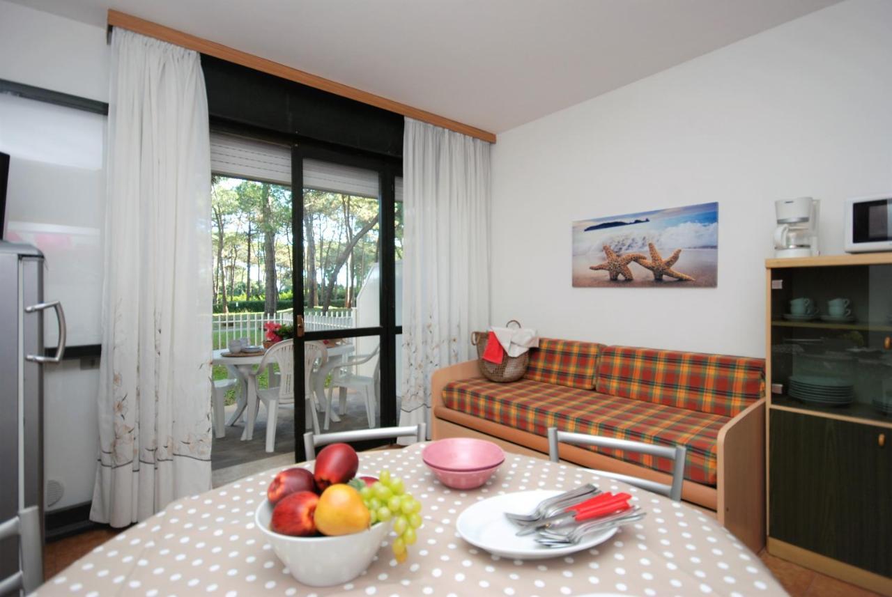 Residenza La Meridiana Lignano Sabbiadoro Bagian luar foto